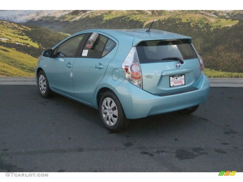 2013 Prius c Hybrid Two - Summer Rain Metallic / Light Blue Gray/Black photo #2