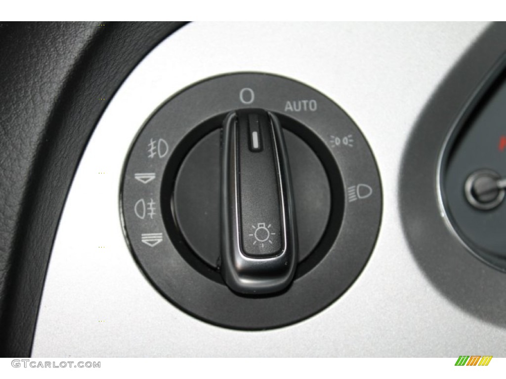 2010 Audi S6 5.2 quattro Sedan Controls Photo #84124346