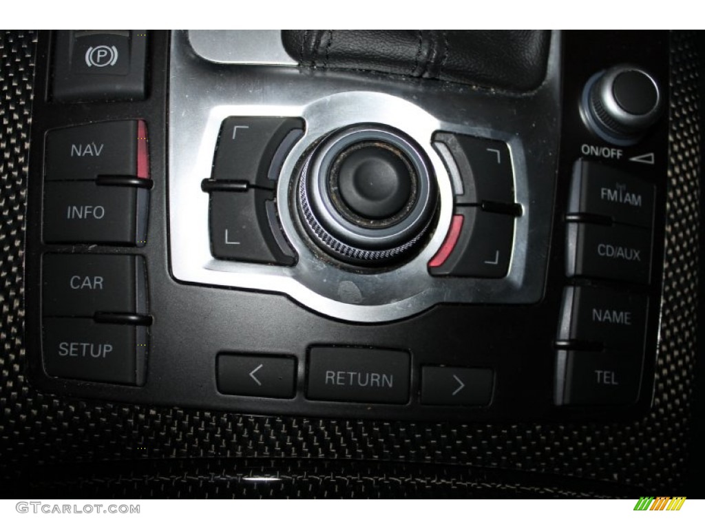 2010 Audi S6 5.2 quattro Sedan Controls Photos