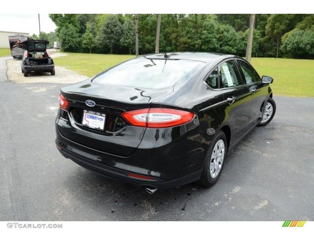 2013 Fusion S - Tuxedo Black Metallic / Earth Gray photo #5