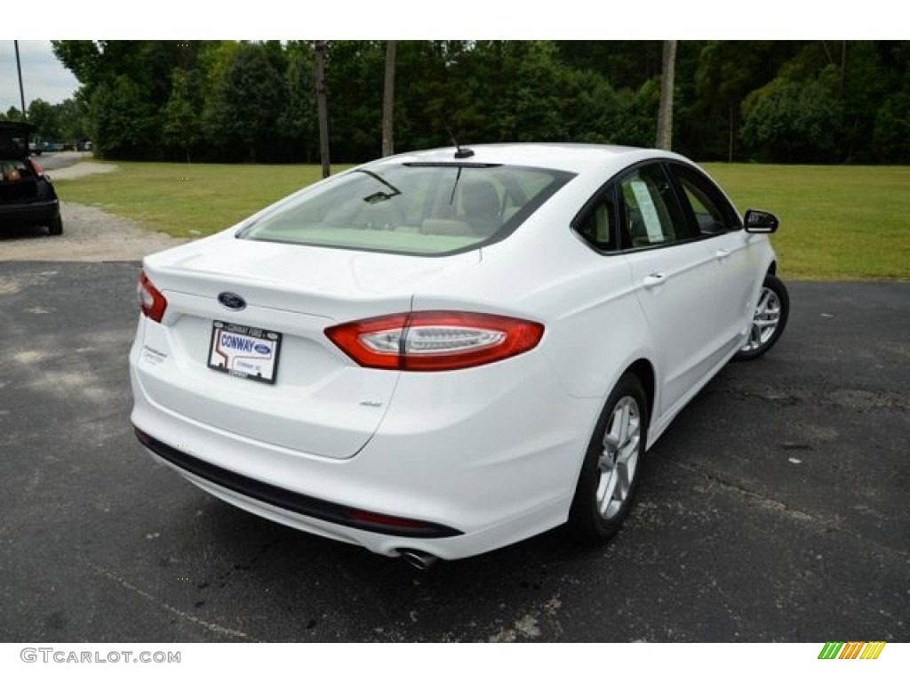 2013 Fusion SE - Oxford White / Dune photo #5