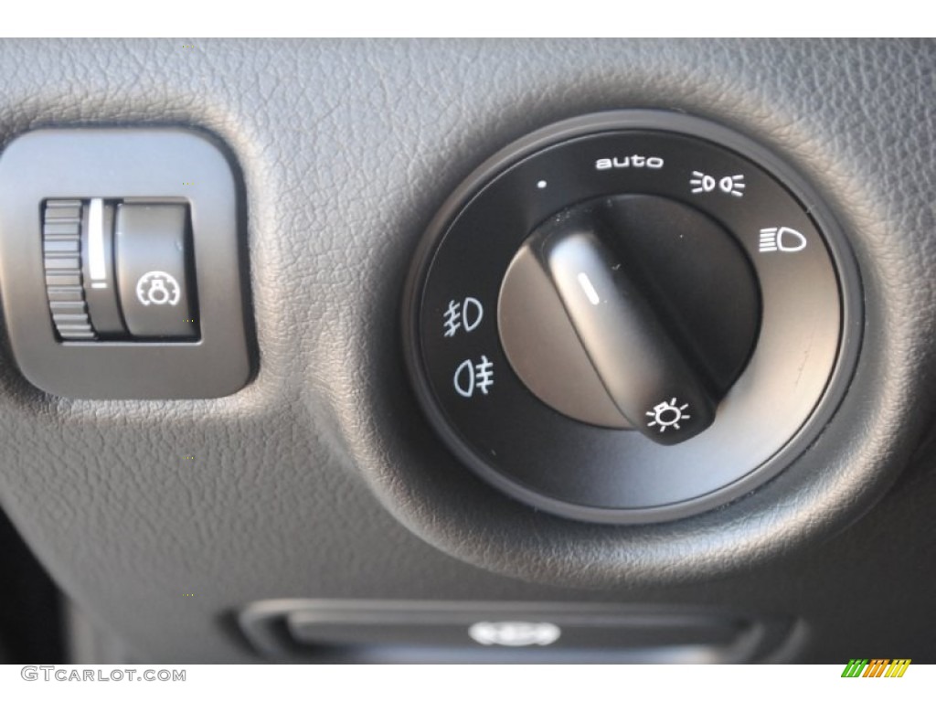 2008 Porsche Cayenne GTS Controls Photo #84127463