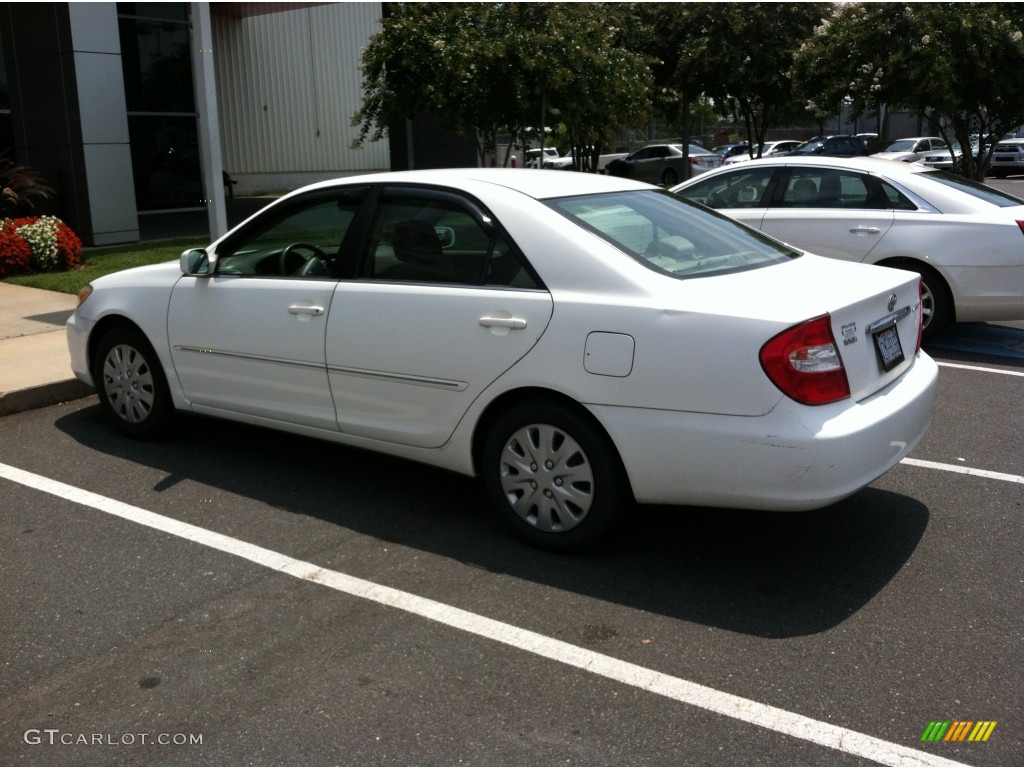 2003 Camry XLE - Super White / Stone photo #4