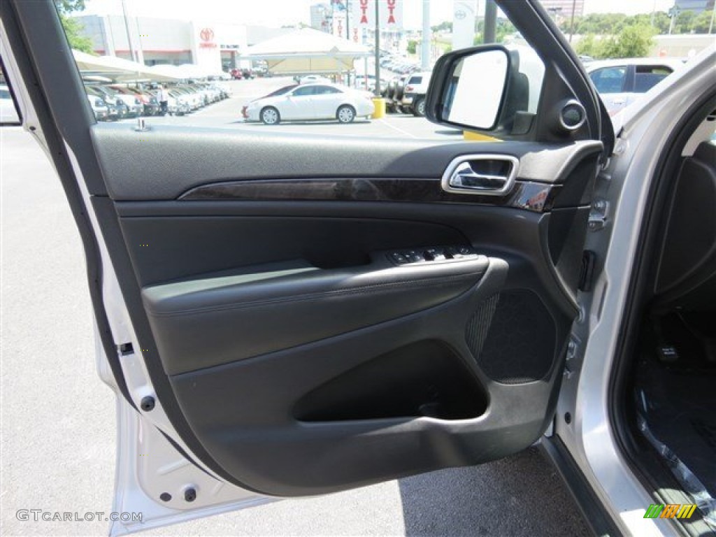 2013 Grand Cherokee Laredo - Bright Silver Metallic / Black photo #10
