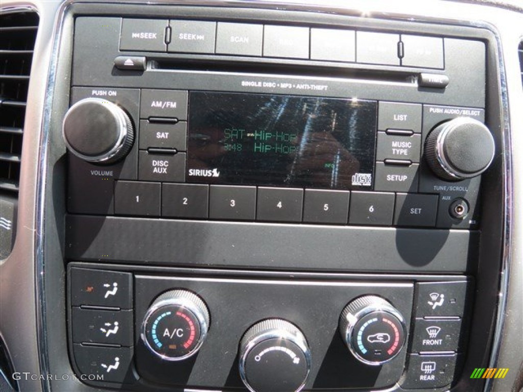 2013 Grand Cherokee Laredo - Bright Silver Metallic / Black photo #16