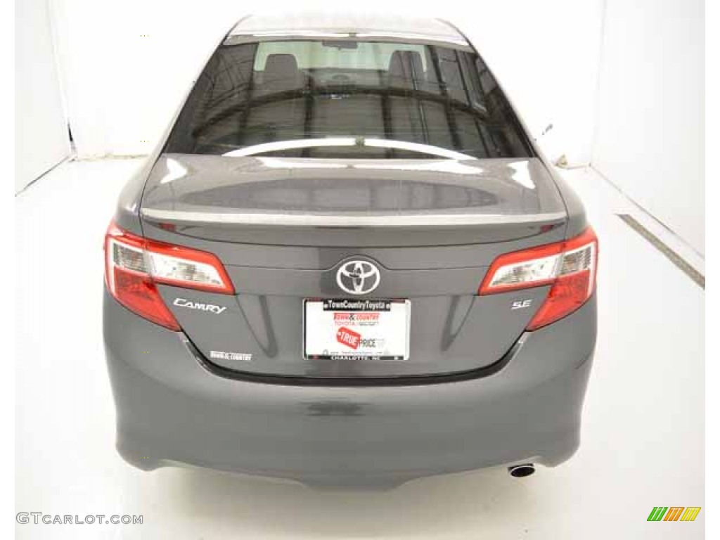 2013 Camry SE - Magnetic Gray Metallic / Black/Ash photo #31