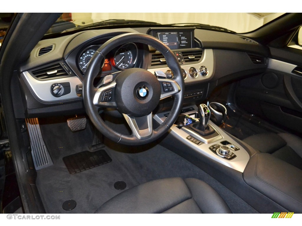 Black Interior 2011 BMW Z4 sDrive35i Roadster Photo #84132807