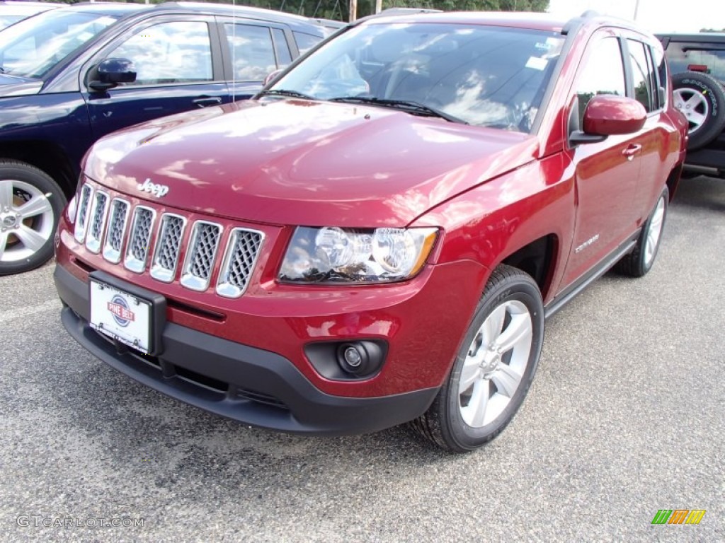 2014 Compass Latitude 4x4 - Deep Cherry Red Crystal Pearl / Dark Slate Gray/Light Pebble photo #1