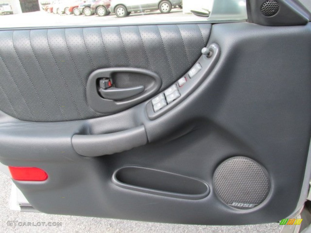 2003 Pontiac Grand Prix GT Sedan Door Panel Photos