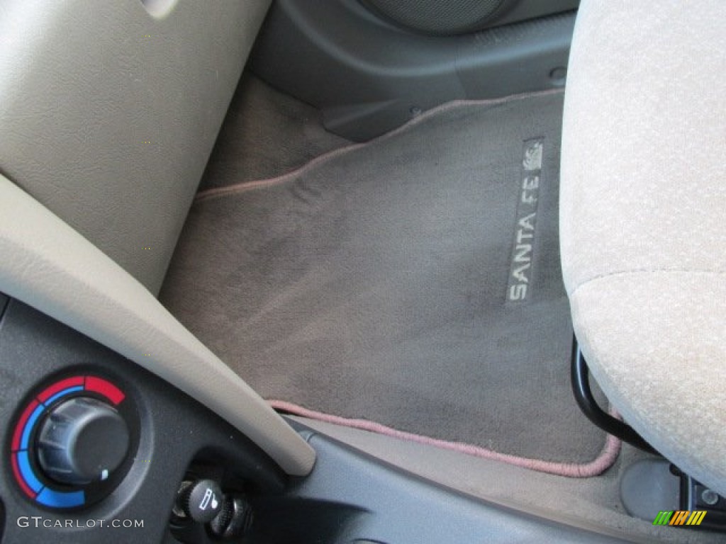 2004 Santa Fe GLS - Sandstone / Beige photo #16