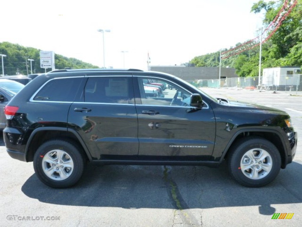 2014 Grand Cherokee Laredo 4x4 - Black Forest Green Pearl / New Zealand Black/Light Frost photo #6