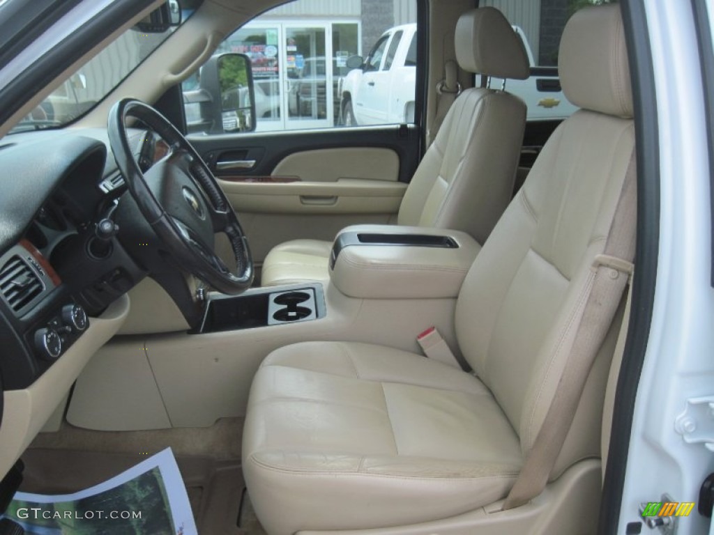2008 Chevrolet Suburban 2500 LT 4x4 Front Seat Photo #84139956