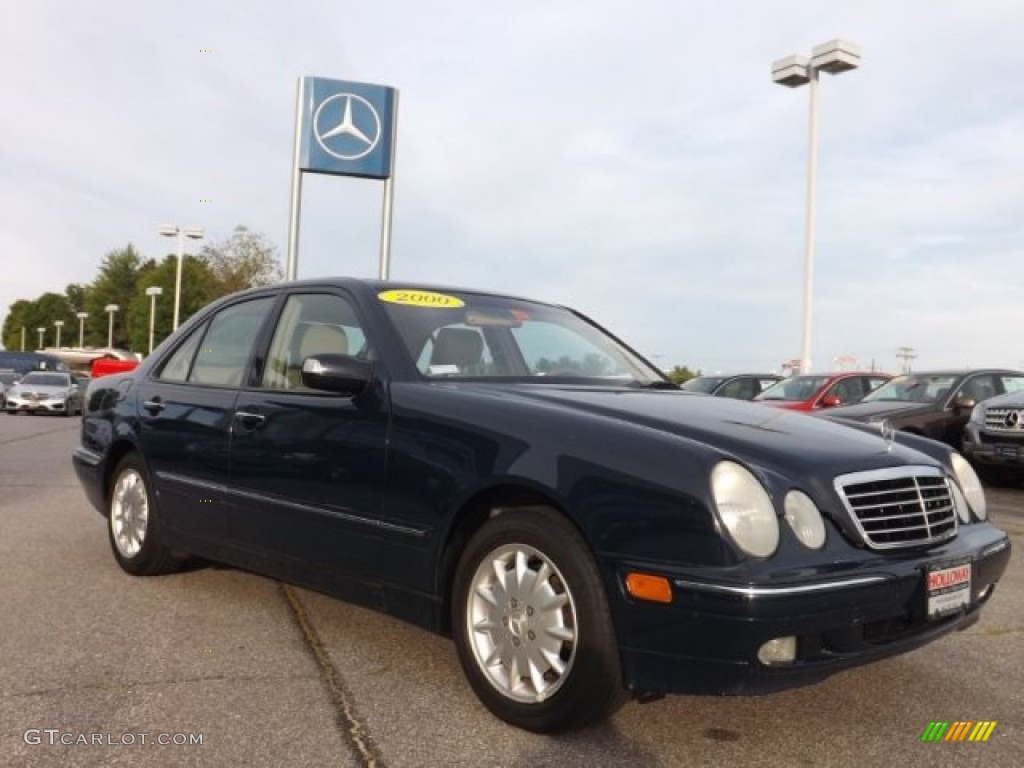 2000 E 320 Sedan - Midnight Blue / Java photo #3