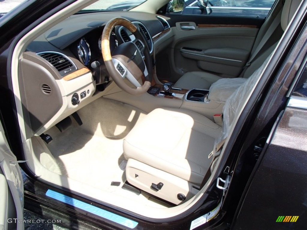 2013 300 C - Luxury Brown Pearl / Dark Frost Beige/Light Frost Beige photo #2