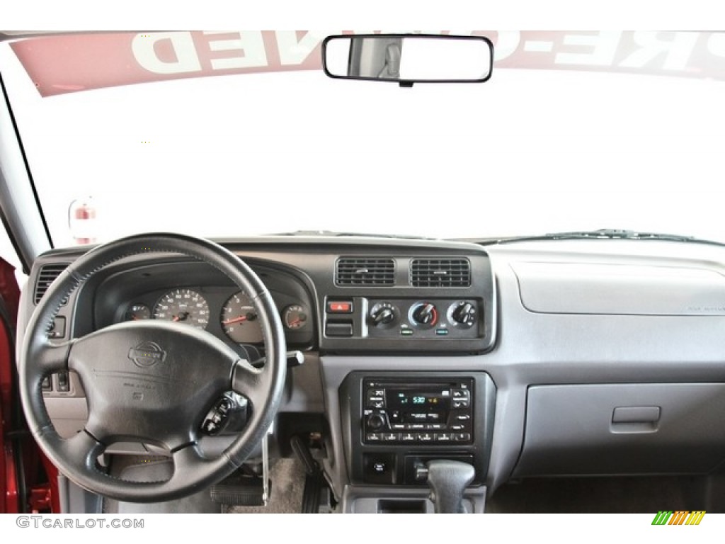 2000 Frontier SE Crew Cab - Salsa Red / Gray photo #10