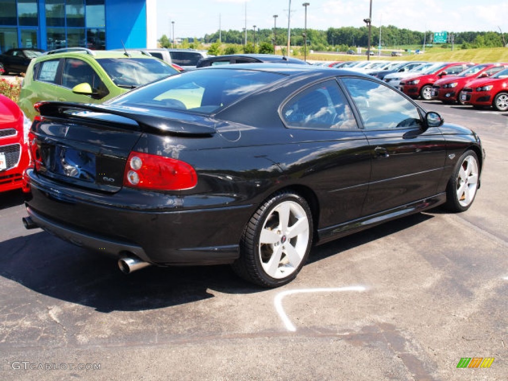 2005 GTO Coupe - Phantom Black Metallic / Black photo #2