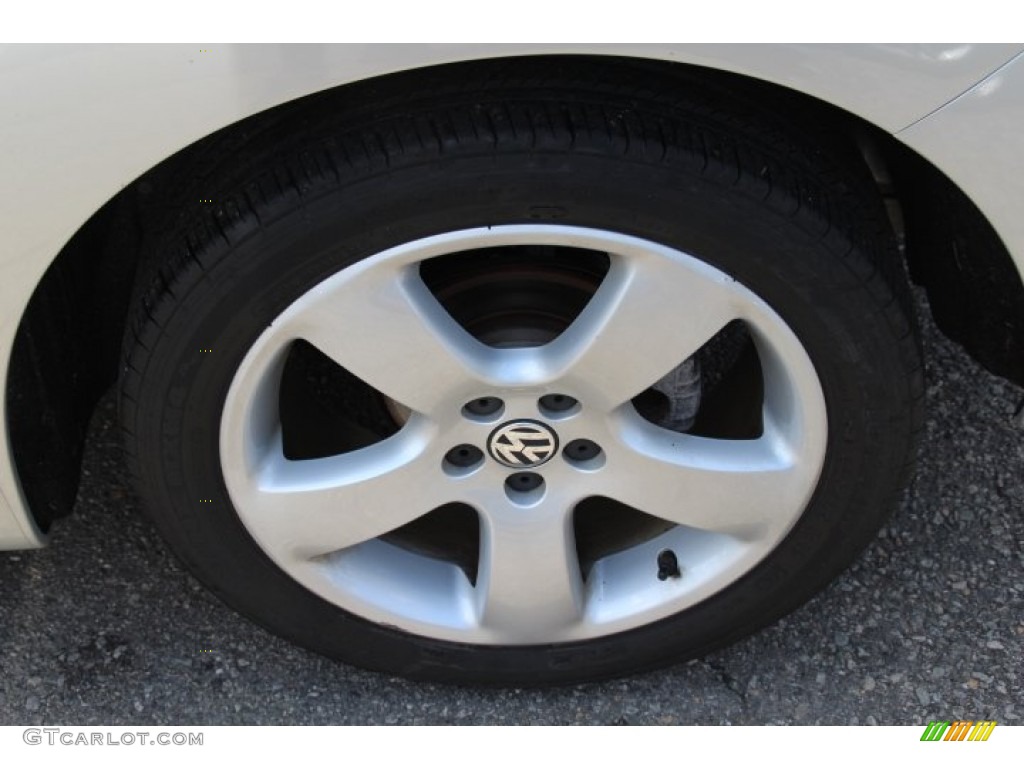 2009 Volkswagen New Beetle 2.5 Blush Edition Convertible Wheel Photos