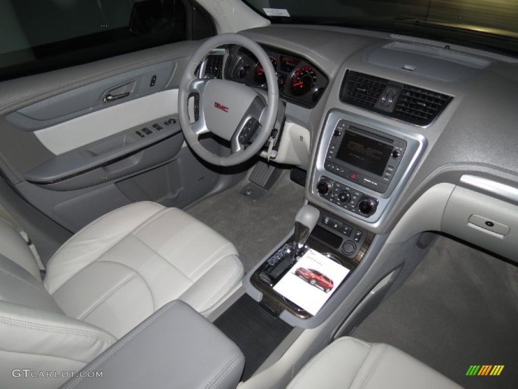 2014 GMC Acadia SLT Light Titanium Dashboard Photo #84147531