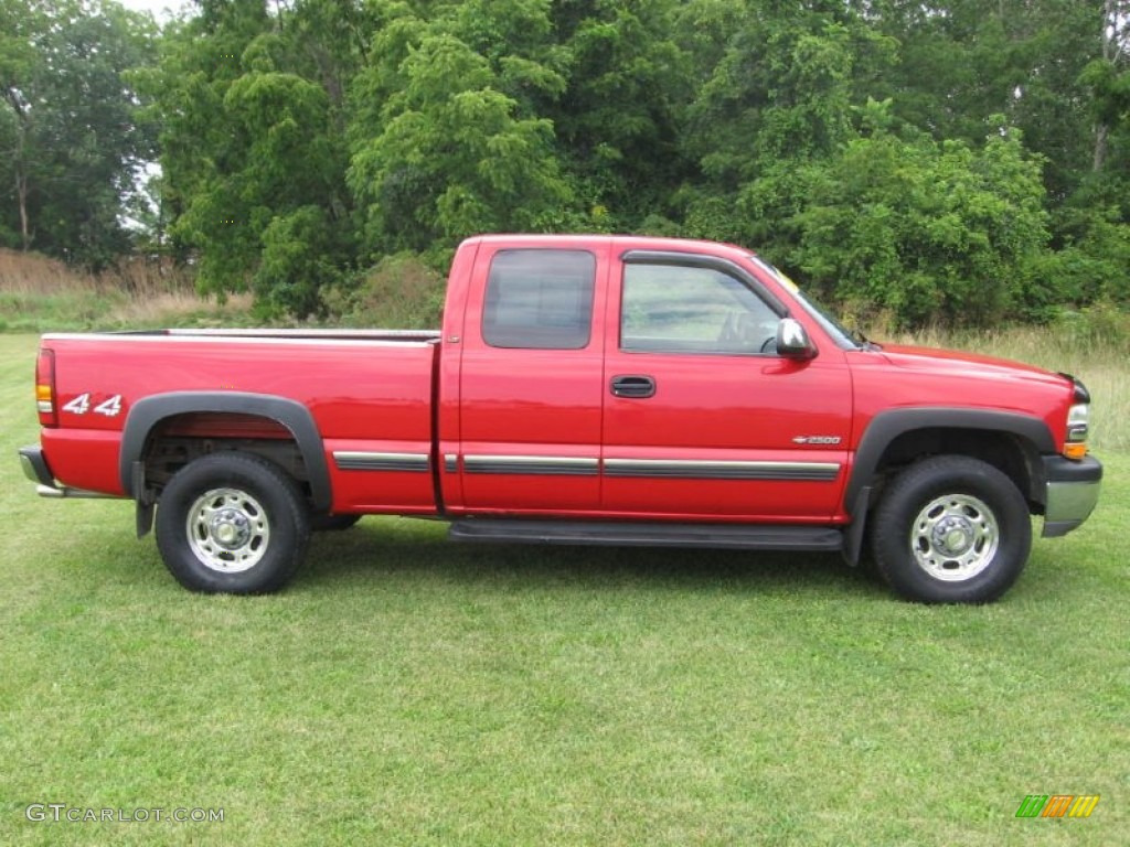 2000 Silverado 2500 LT Extended Cab 4x4 - Victory Red / Graphite photo #2