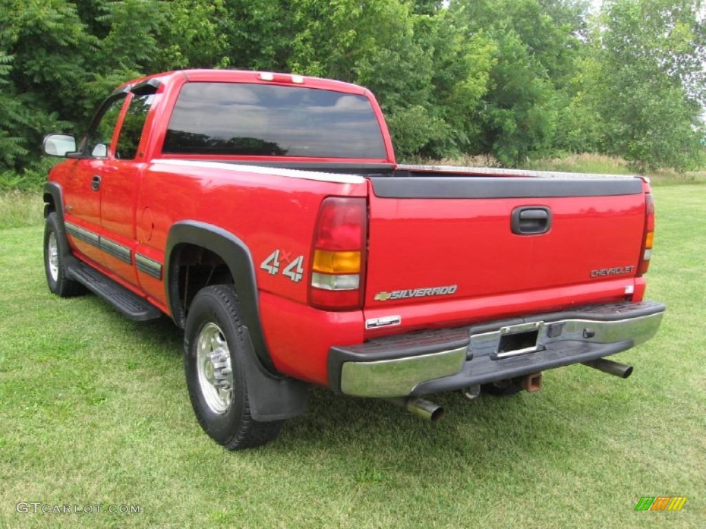 2000 Silverado 2500 LT Extended Cab 4x4 - Victory Red / Graphite photo #3
