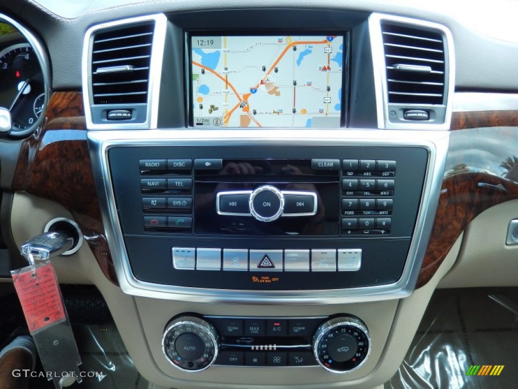 2014 Mercedes-Benz GL 350 BlueTEC 4Matic Controls Photo #84154836