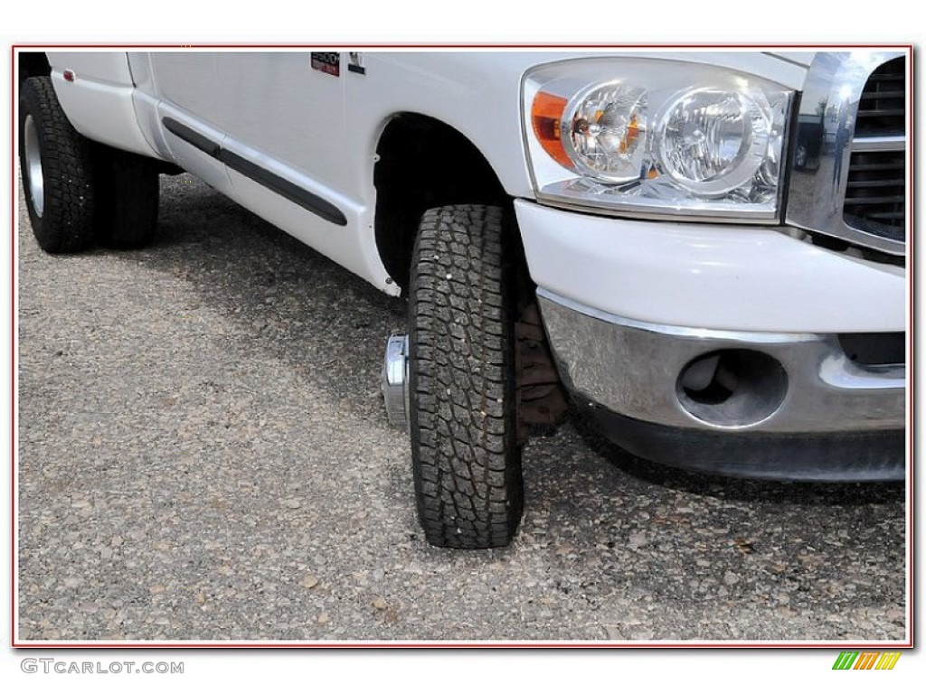 2007 Ram 3500 Lone Star Quad Cab 4x4 Dually - Bright White / Medium Slate Gray photo #13