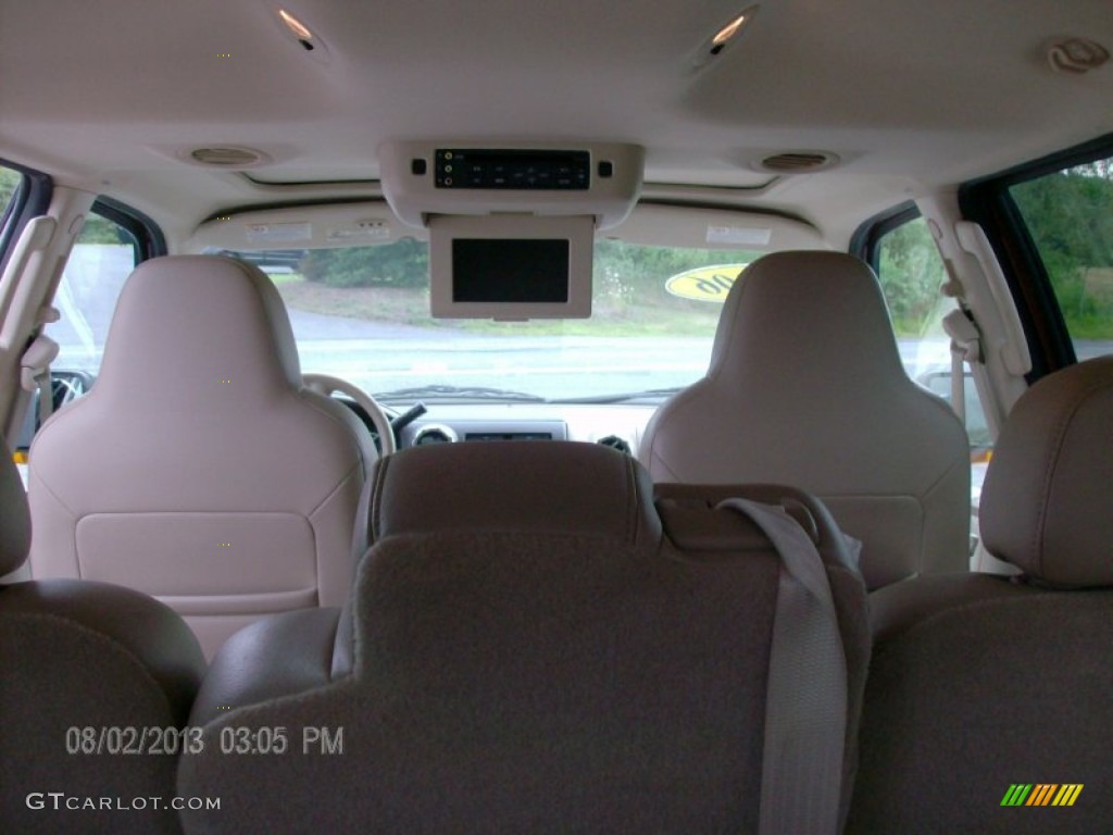 2006 Expedition Eddie Bauer 4x4 - Dark Copper Metallic / Medium Parchment photo #12