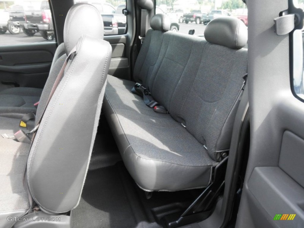 2005 GMC Sierra 1500 SLE Extended Cab Rear Seat Photo #84160164