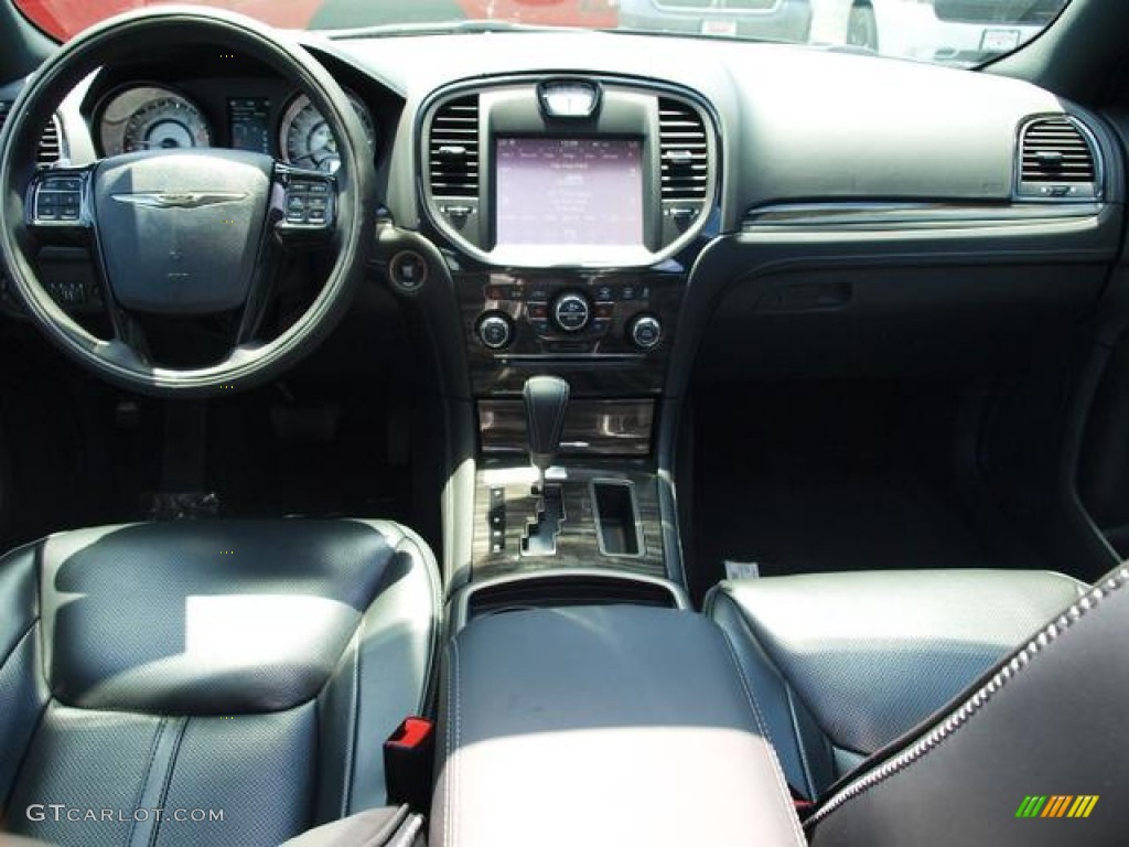 2013 Chrysler 300 C John Varvatos Limited Edition John Varavatos Limited Black/Pewter Dashboard Photo #84160686