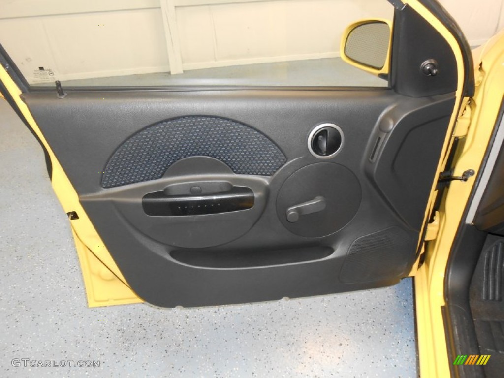 2008 Aveo Aveo5 LS - Summer Yellow / Charcoal photo #13