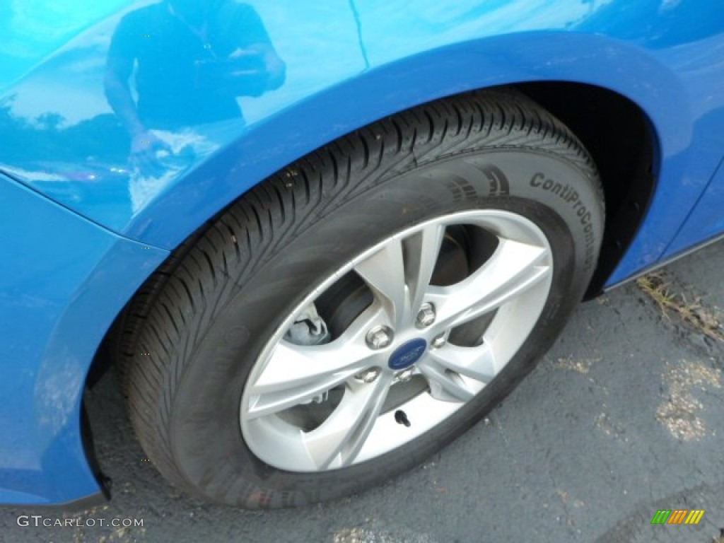 2013 Focus SE Hatchback - Blue Candy / Medium Light Stone photo #7