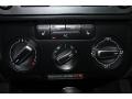 Black - Jetta SE Sedan Photo No. 21