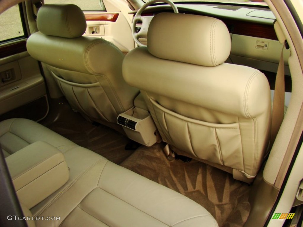 1996 DeVille Sedan - White / Beige photo #21