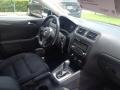 Black - Jetta SE Sedan Photo No. 12