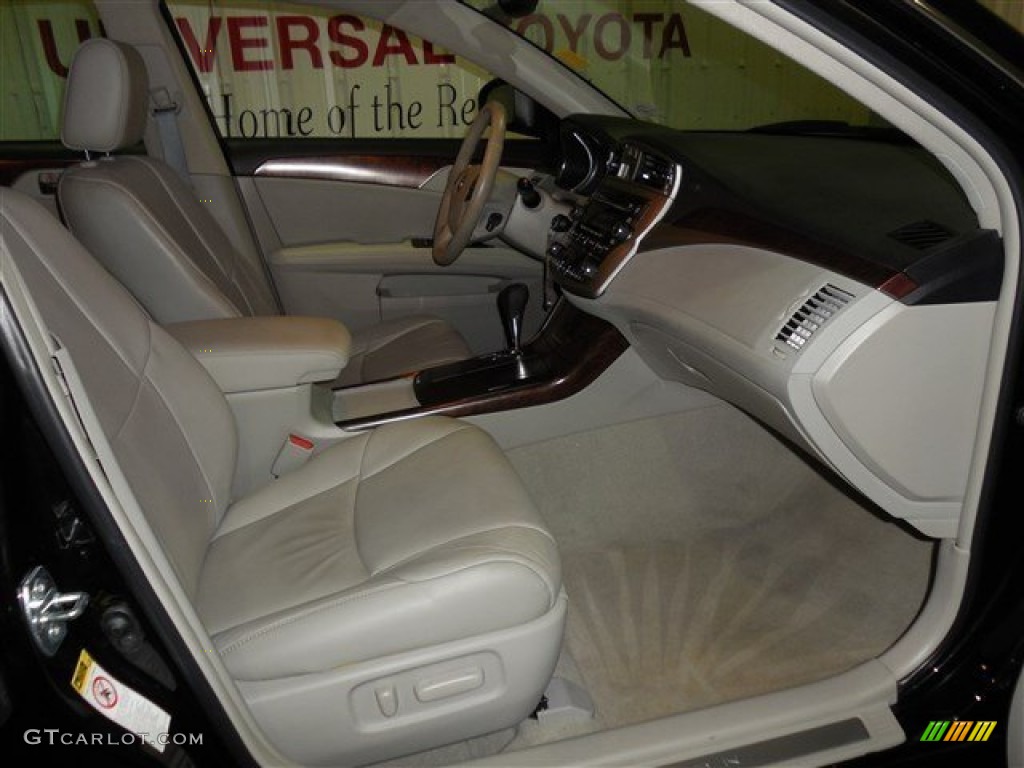 2012 Avalon  - Black / Light Gray photo #17