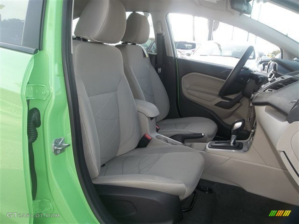 2014 Fiesta SE Sedan - Green Envy / Medium Light Stone photo #8