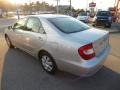 Lunar Mist Metallic - Camry LE Photo No. 4