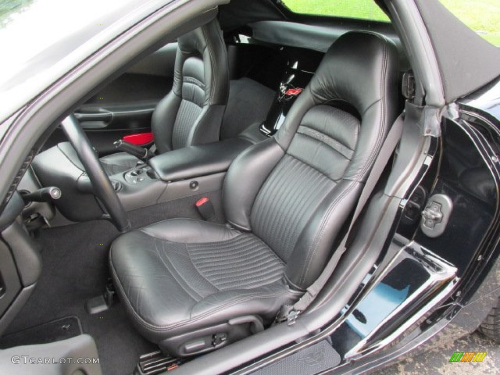 2002 Chevrolet Corvette Convertible Front Seat Photo #84173922