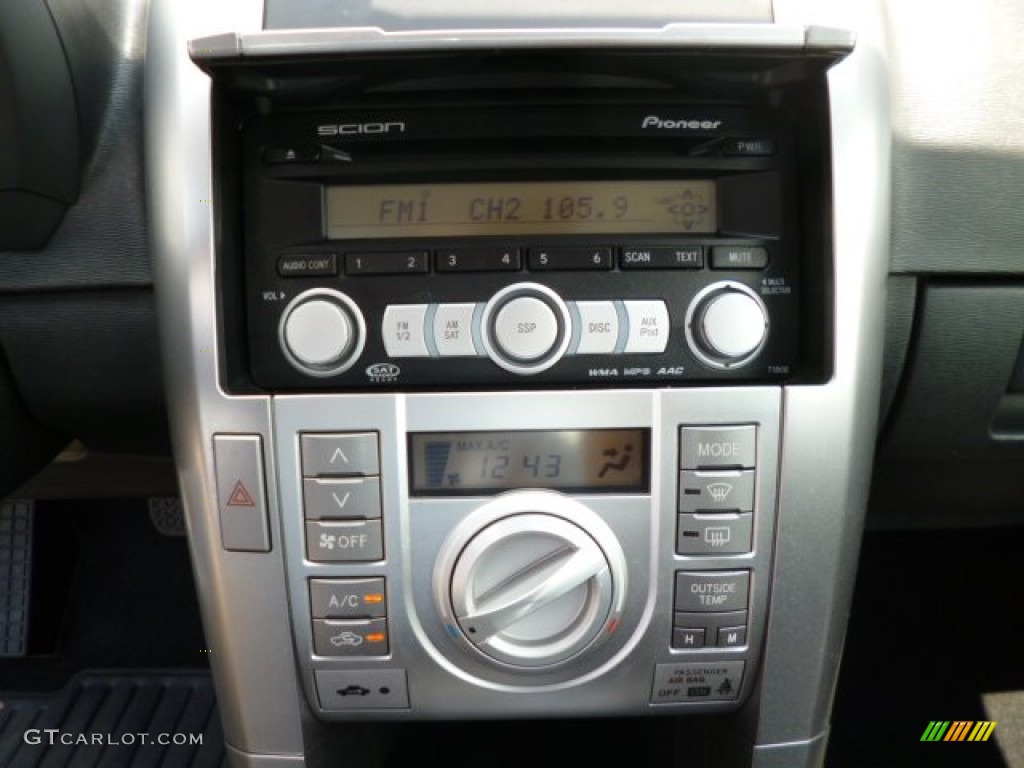 2009 Scion tC Standard tC Model Controls Photo #84173988