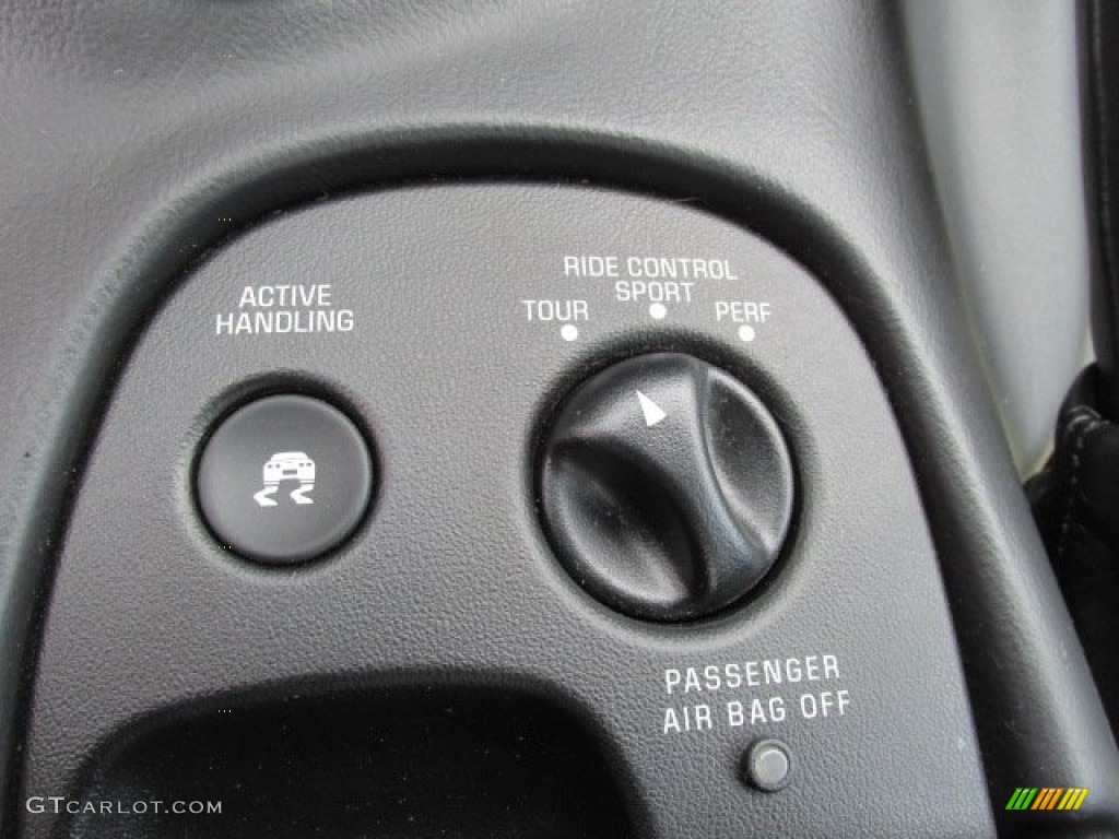 2002 Chevrolet Corvette Convertible Controls Photo #84174124