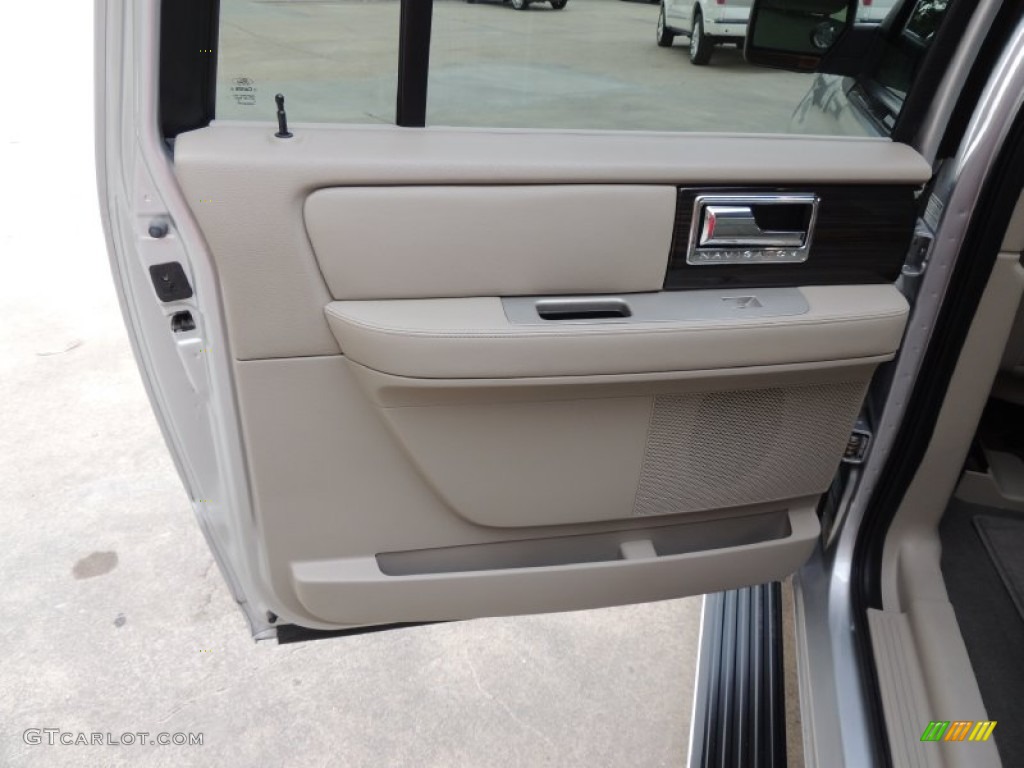 2010 Lincoln Navigator L Stone Door Panel Photo #84175824