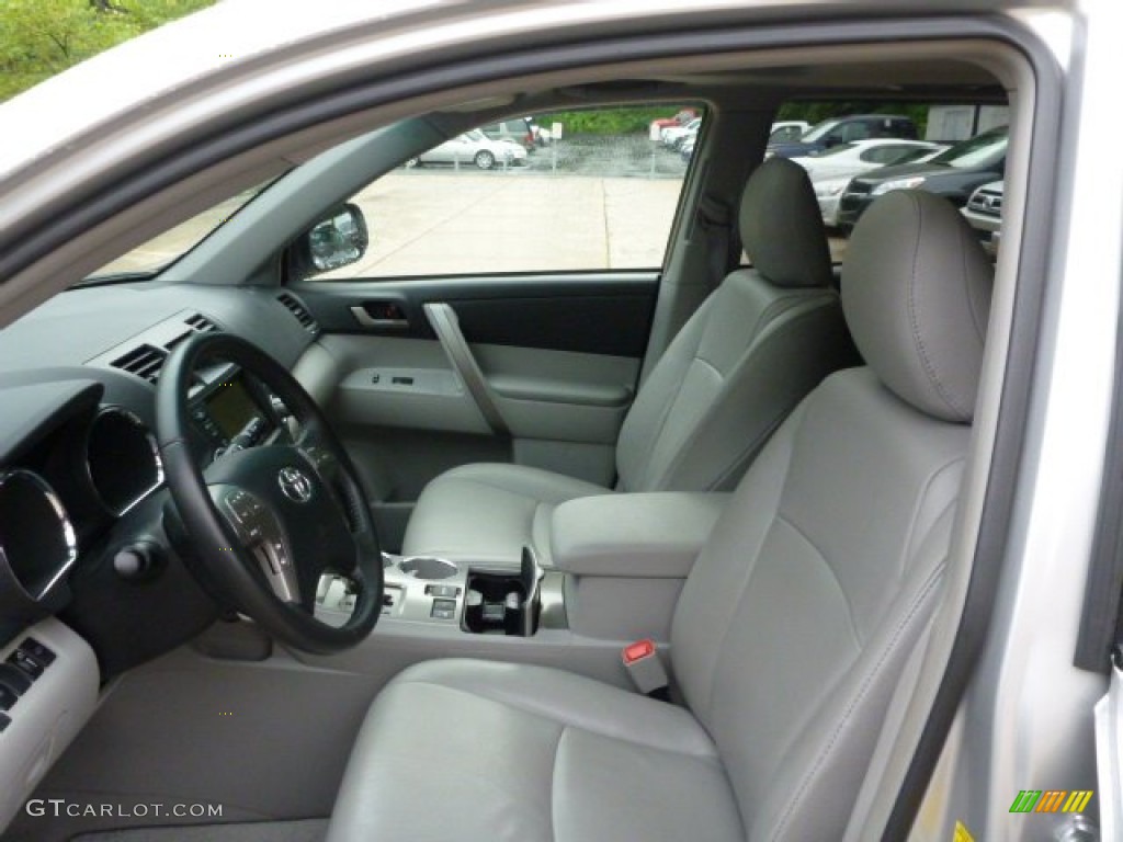 2010 Highlander Sport 4WD - Classic Silver Metallic / Ash photo #4