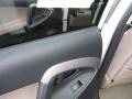 Super White - RAV4 V6 4WD Photo No. 16