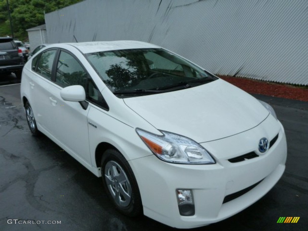 2010 Prius Hybrid II - Blizzard White Pearl / Dark Gray photo #1