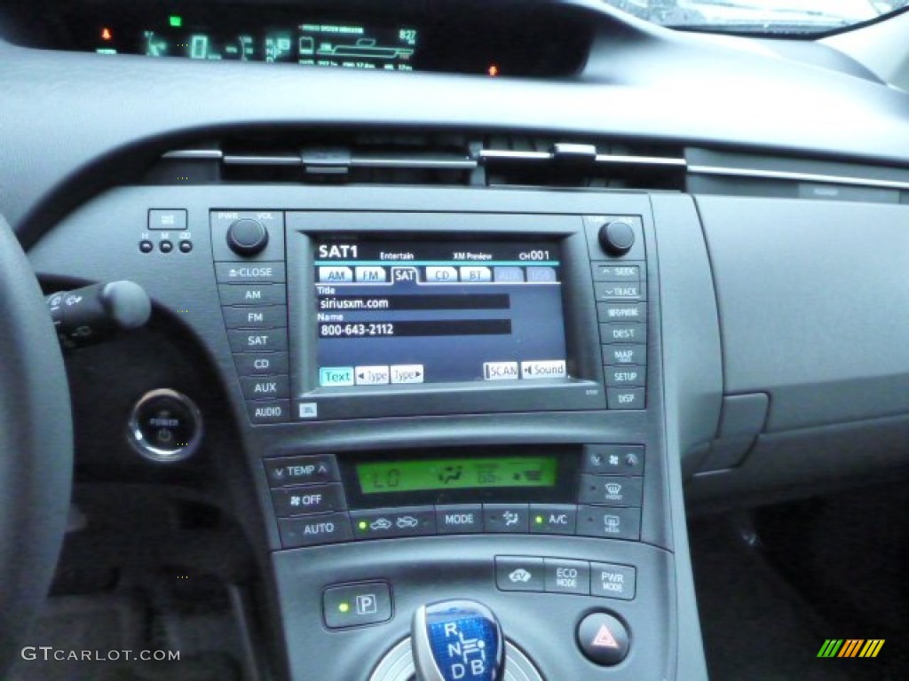 2010 Prius Hybrid II - Blizzard White Pearl / Dark Gray photo #19