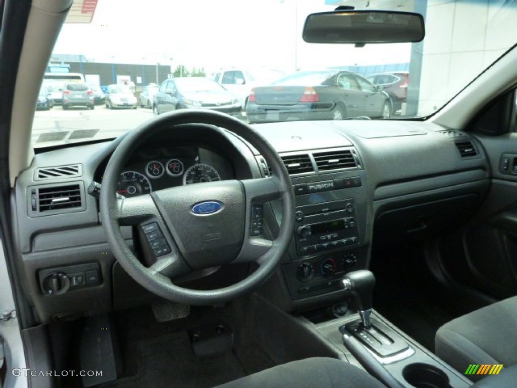 2006 Fusion SE - Silver Frost Metallic / Charcoal Black photo #12