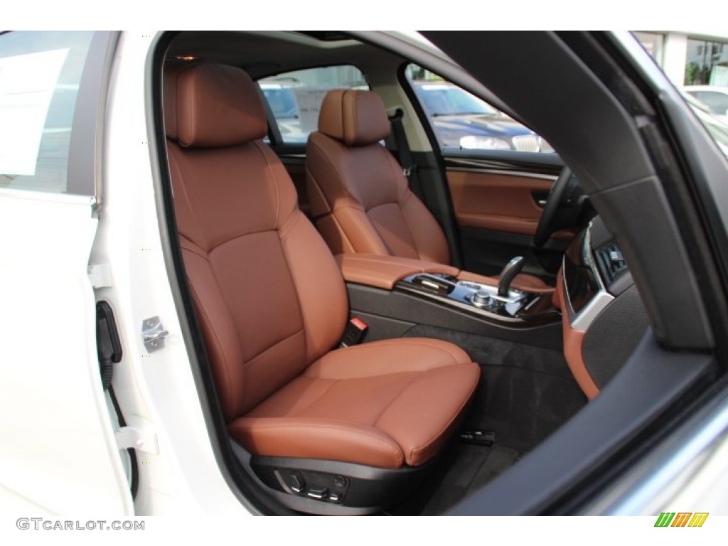 2013 BMW 5 Series 528i Sedan Front Seat Photo #84183058