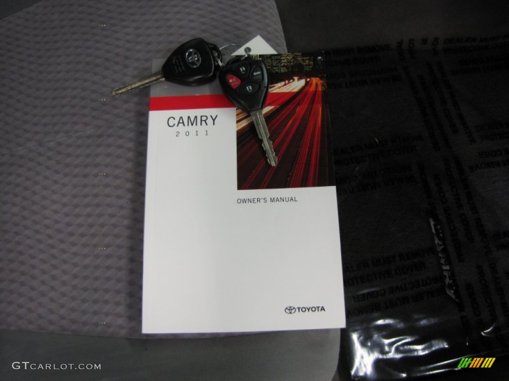 2011 Camry SE V6 - Magnetic Gray Metallic / Ash photo #27