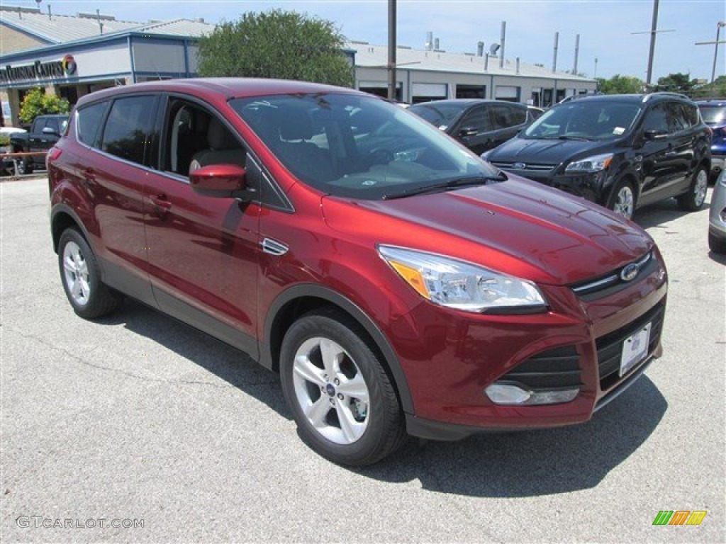 Sunset 2014 Ford Escape SE 1.6L EcoBoost Exterior Photo #84195383