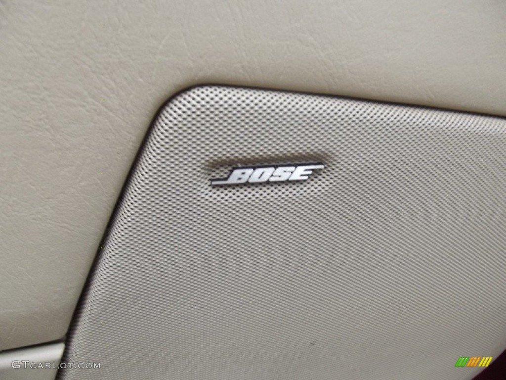 2007 Cadillac XLR Roadster Audio System Photos